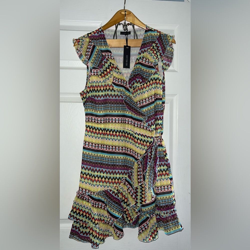 Cotton On Woven Millie Wrap Dress With Aztec/Western Pattern V neck Size XL NWT